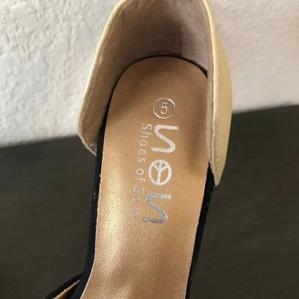 SOS High Heels Studded Black Gold Peep Toe Trendy